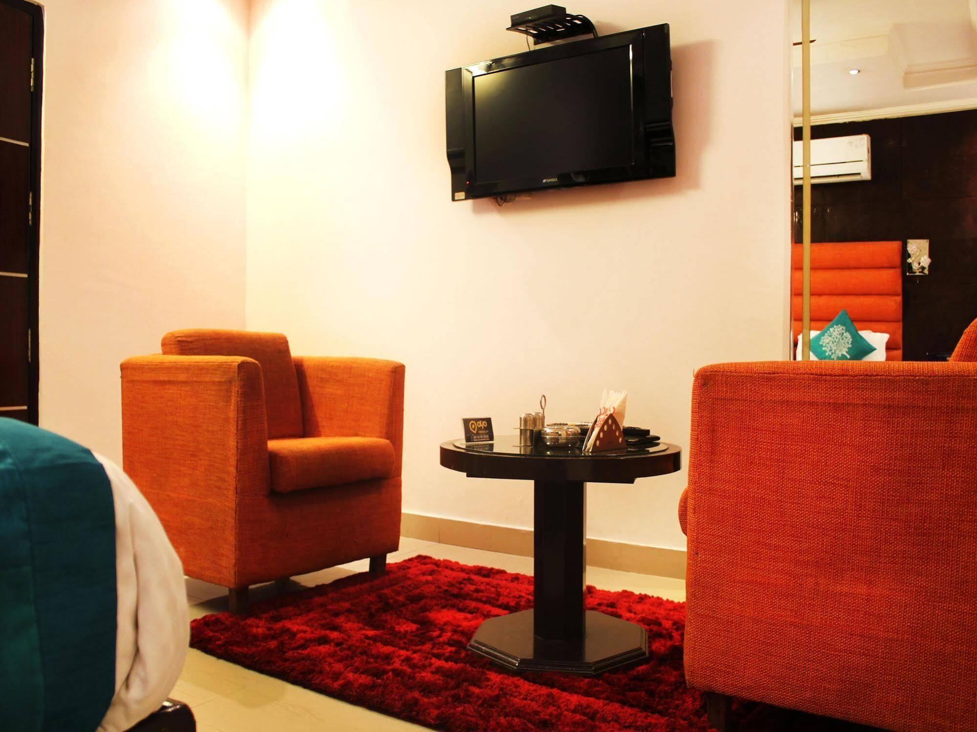 Hotel Rajmandir Faridabad Exterior photo